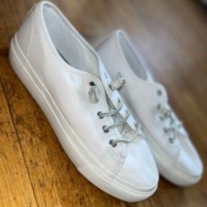 Sperry Sneakers
